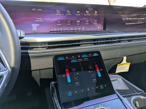 New 2025 Cadillac Escalade IQ Luxury 1 image 18
