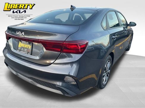 Used 2023 Kia Forte LXS image 7