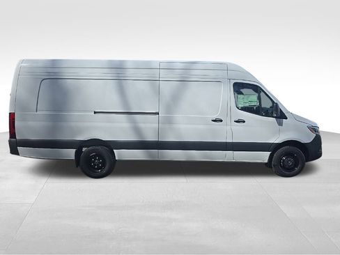 New 2025 Mercedes-Benz Sprinter 3500 image 6