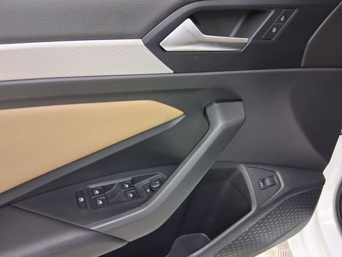 Used 2019 Volkswagen Jetta SE FWD image 12