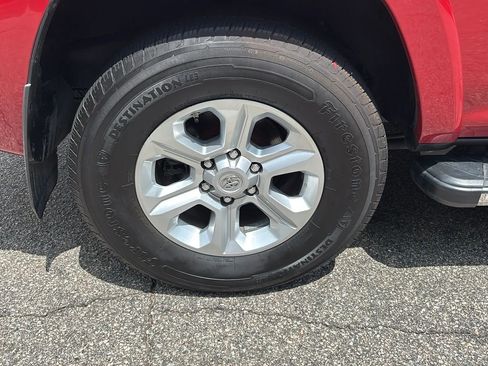 Used 2021 Toyota 4Runner SR5 Premium w/ Moonroof Package image 27