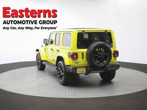 Used 2022 Jeep Wrangler Unlimited Sahara w/ Cold Weather Group AWD/4WD image 66