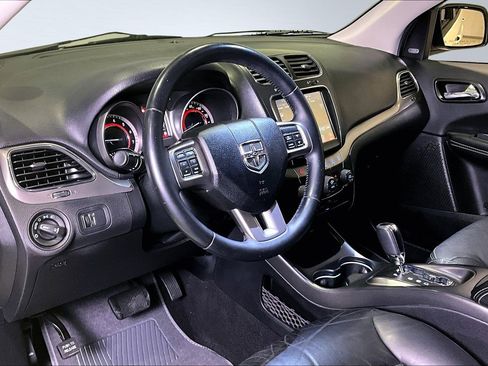 Used 2018 Dodge Journey Crossroad w/ Driver Convenience Group image 16