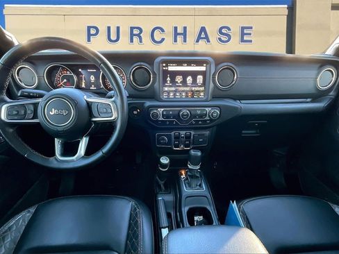 Used 2021 Jeep Gladiator Overland image 8