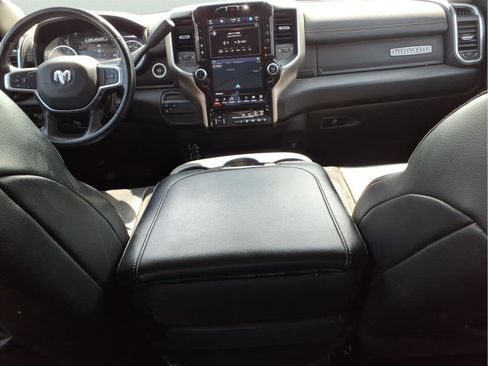 Used 2024 RAM 2500 Laramie AWD/4WD image 12