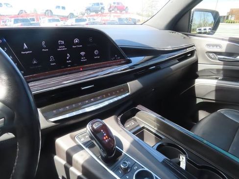 Used 2022 Cadillac Escalade ESV Sport w/ Touring Package AWD/4WD image 42