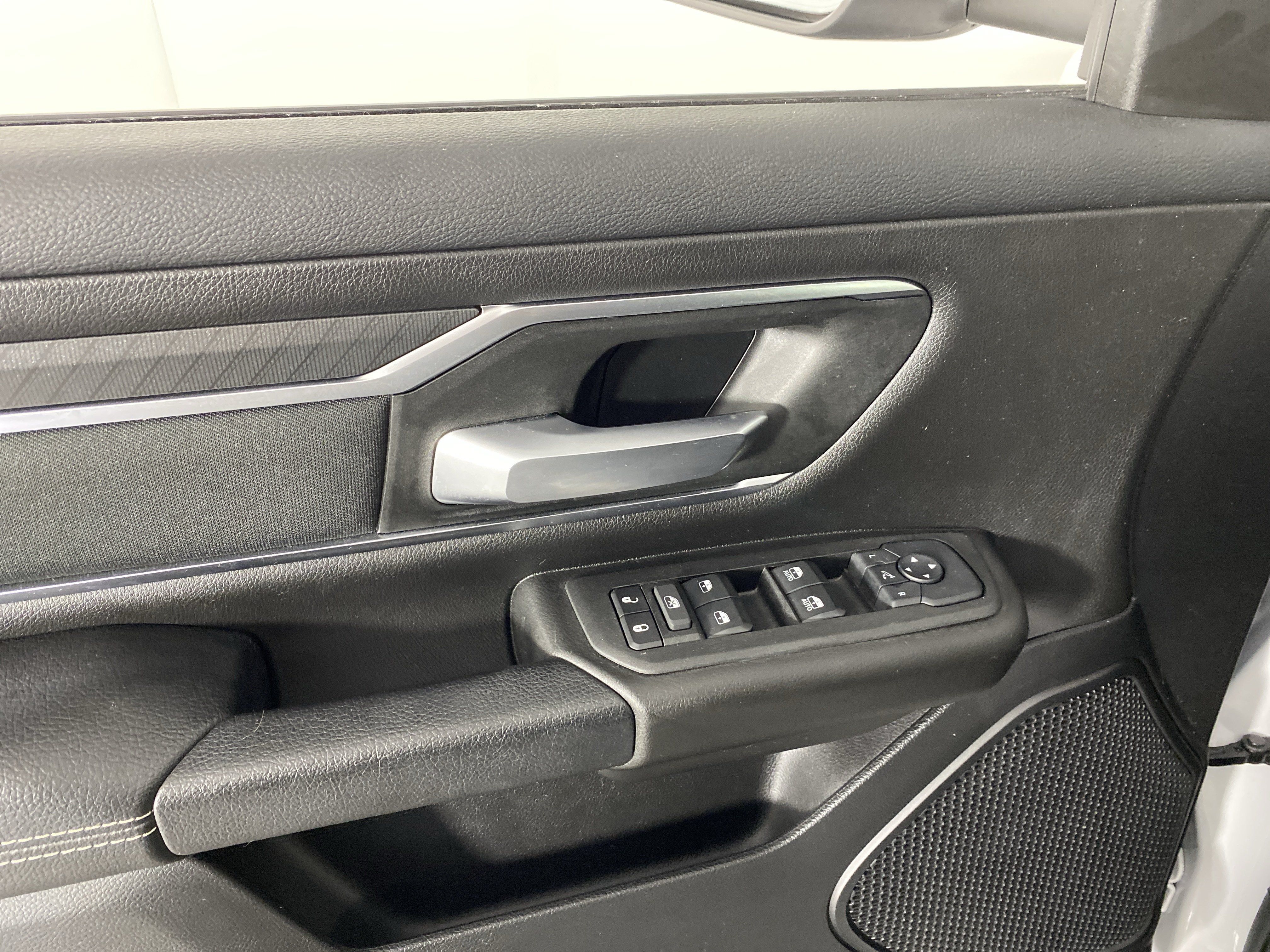 Used 2025 RAM 1500 Big Horn AWD/4WD image 15
