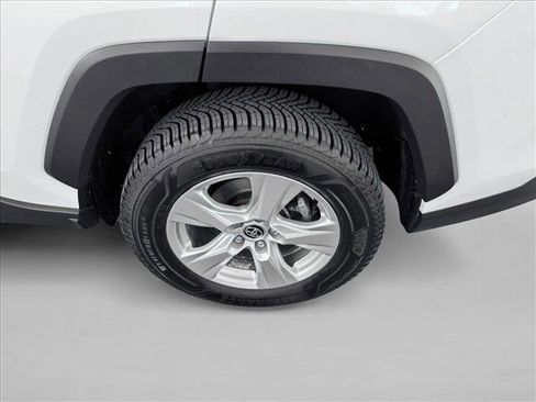 Used 2020 Toyota RAV4 XLE w/ Convenience Package image 9