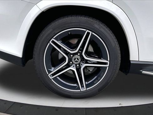 Used 2022 Mercedes-Benz GLS 450 4MATIC image 37
