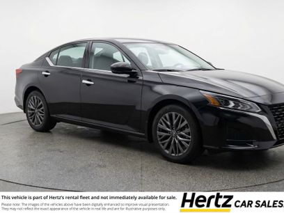 Used 2025 Nissan Altima 2.5 SV