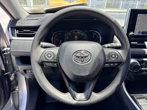 Used 2023 Toyota RAV4 XLE FWD image 14