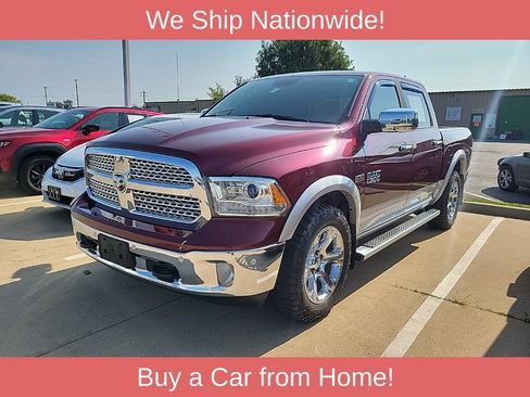 Used 2018 RAM 1500 Laramie w/ Convenience Group AWD/4WD image 2