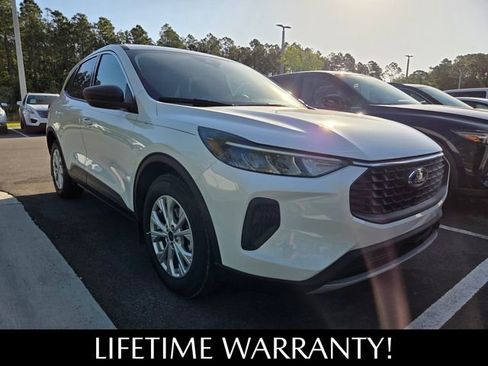 Used 2023 Ford Escape Active w/ Tech Pack #1 image 3