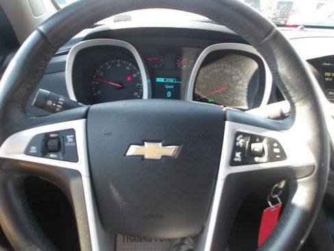 Used 2017 Chevrolet Equinox LT w/ Convenience Package image 14