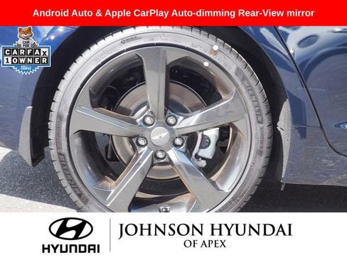 Used 2019 Genesis G70 2.0T Advanced w/ Sport Package RWD image 13