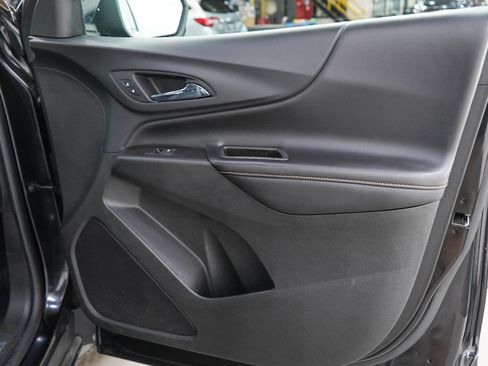 Used 2021 Chevrolet Equinox Premier AWD/4WD image 9