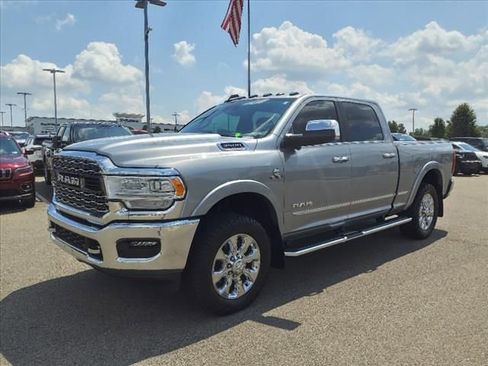 Used 2022 RAM 3500 Limited AWD/4WD image 7