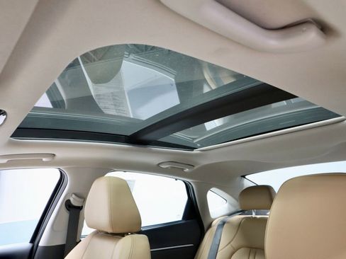 Certified 2025 Hyundai Sonata Limited FWD image 43
