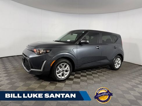 Used 2025 Kia Soul LX w/ LX Technology Package FWD image 1
