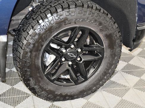 Used 2021 Chevrolet Silverado 1500 Custom Trail Boss AWD/4WD image 56