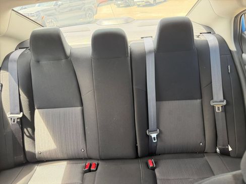 Used 2025 Nissan Sentra SV FWD image 37
