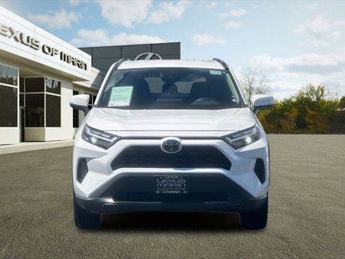 Used 2025 Toyota RAV4 XLE image 5