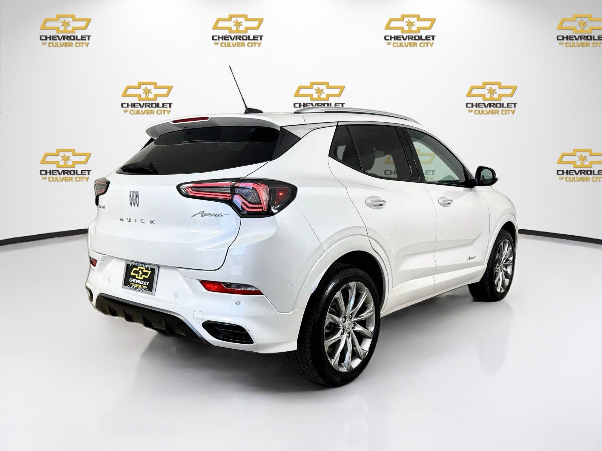 Used 2024 Buick Encore GX Avenir w/ Avenir Convenience Package AWD/4WD image 8