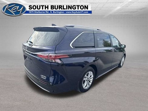 Used 2024 Toyota Sienna Limited AWD/4WD image 7