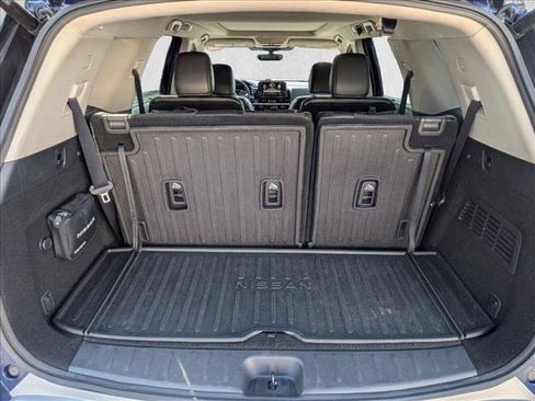 Used 2023 Nissan Pathfinder SL w/ SL Premium Package FWD image 6