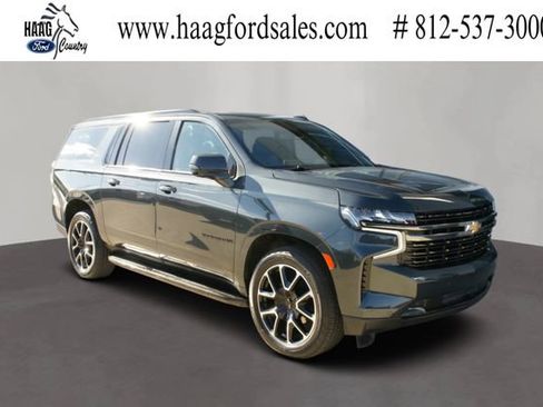 Used 2022 Chevrolet Suburban RST w/ Sport Performance Package AWD/4WD image 1