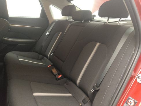 Used 2023 Hyundai Sonata SEL FWD image 18