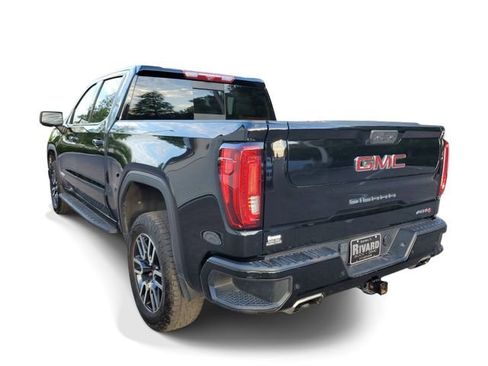 Used 2024 GMC Sierra 1500 AT4 w/ Technology Package AWD/4WD image 3