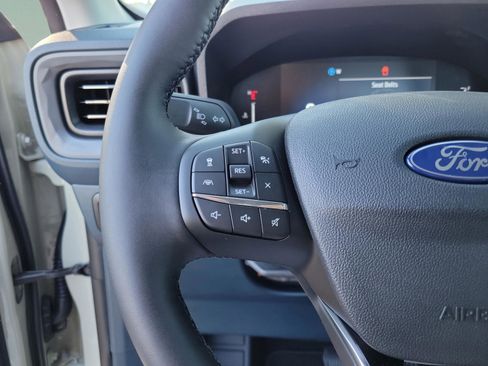 New 2025 Ford Maverick Lariat w/ Black Appearance Package image 13