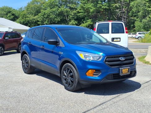 Used 2017 Ford Escape S FWD image 4
