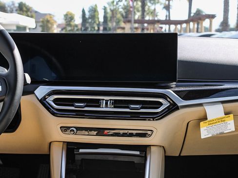 Used 2024 BMW 330e image 13