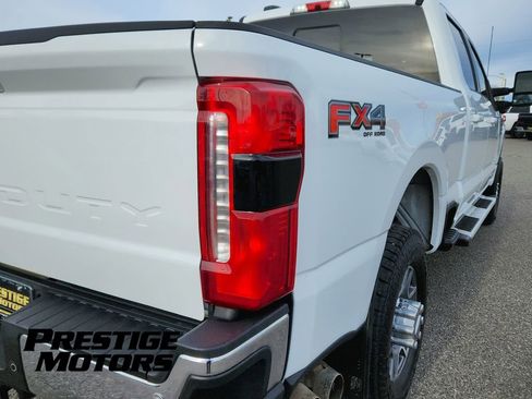 Used 2023 Ford F350 Lariat AWD/4WD image 11
