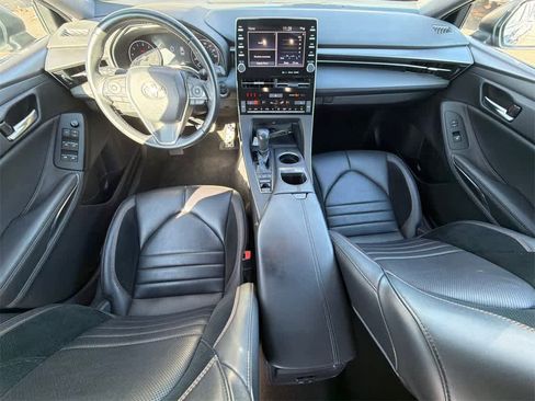 Used 2021 Toyota Avalon XSE image 18