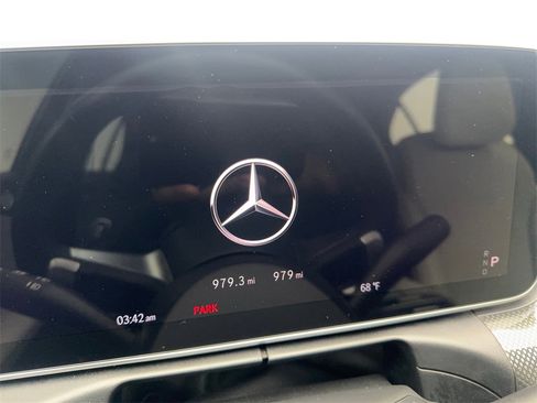 Used 2025 Mercedes-Benz C 300 Sedan image 57