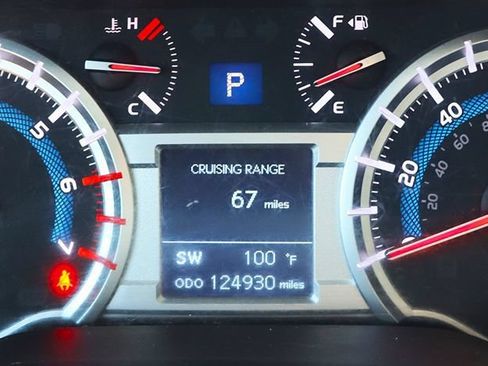 Used 2014 Toyota 4Runner SR5 AWD/4WD image 44