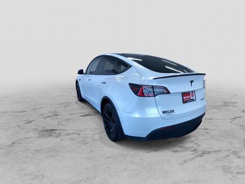 Used 2021 Tesla Model Y Long Range AWD/4WD image 7