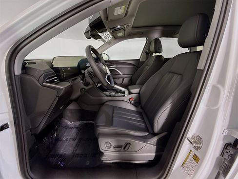 Certified 2025 Audi Q5 Premium Plus w/ Premium Plus image 21