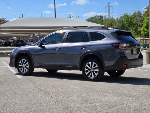 Used 2025 Subaru Outback Premium AWD/4WD image 6