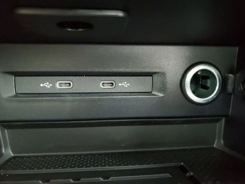 New 2026 Volkswagen Taos SE image 22