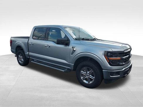 Used 2025 Ford F150 XLT w/ Equipment Group 301A Standard AWD/4WD image 7