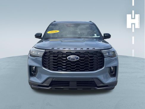 Used 2026 Ford Explorer ST-Line RWD image 2
