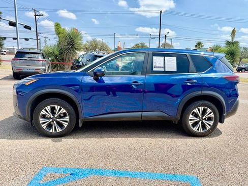 Certified 2022 Nissan Rogue SV image 4