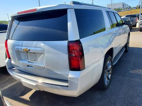 Used 2016 Chevrolet Suburban LTZ image 10