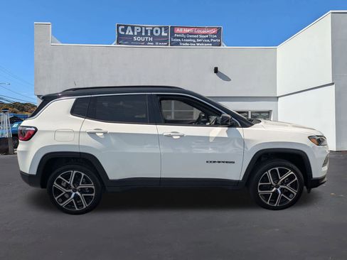 New 2025 Jeep Compass Limited w/ Sun & Sound Group image 38