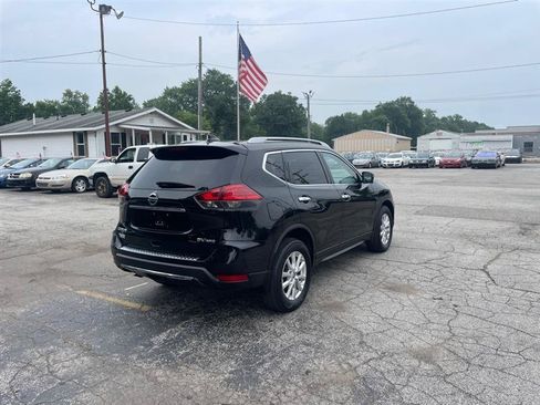 Used 2017 Nissan Rogue SV w/ SV Premium Package AWD/4WD image 5
