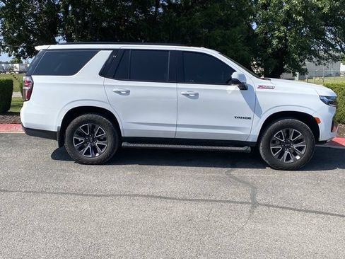 Used 2023 Chevrolet Tahoe Z71 w/ Luxury Package AWD/4WD image 2